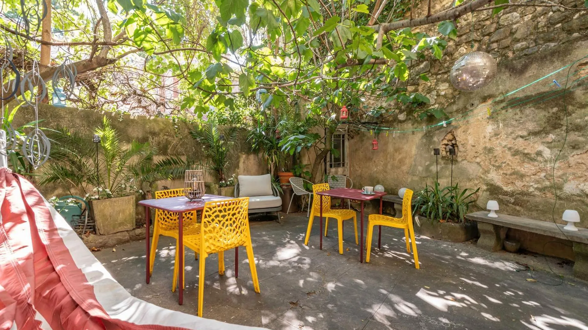 Finsonius Studios Aix-en-Provence 0*,